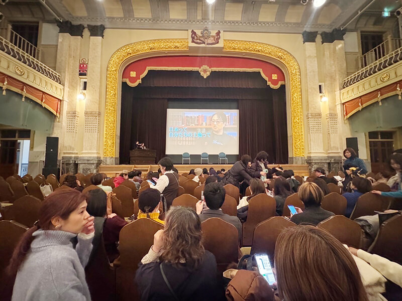 アフリカンペンキ画家しょうげんさんと講演させて頂きました